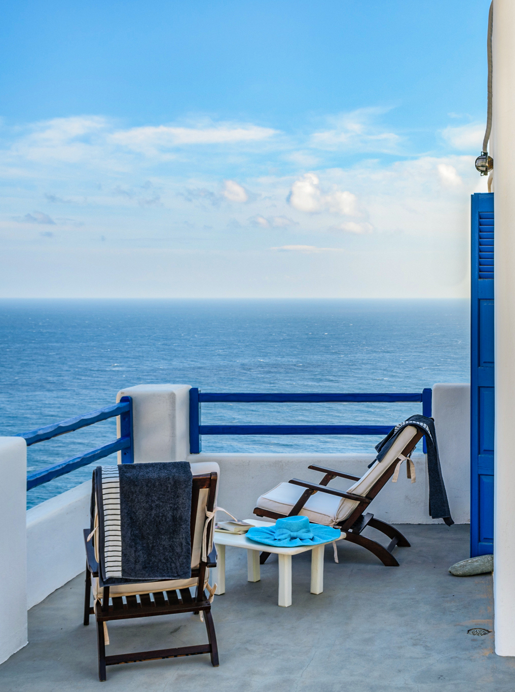 Heavenly Milos Cyclades Suite